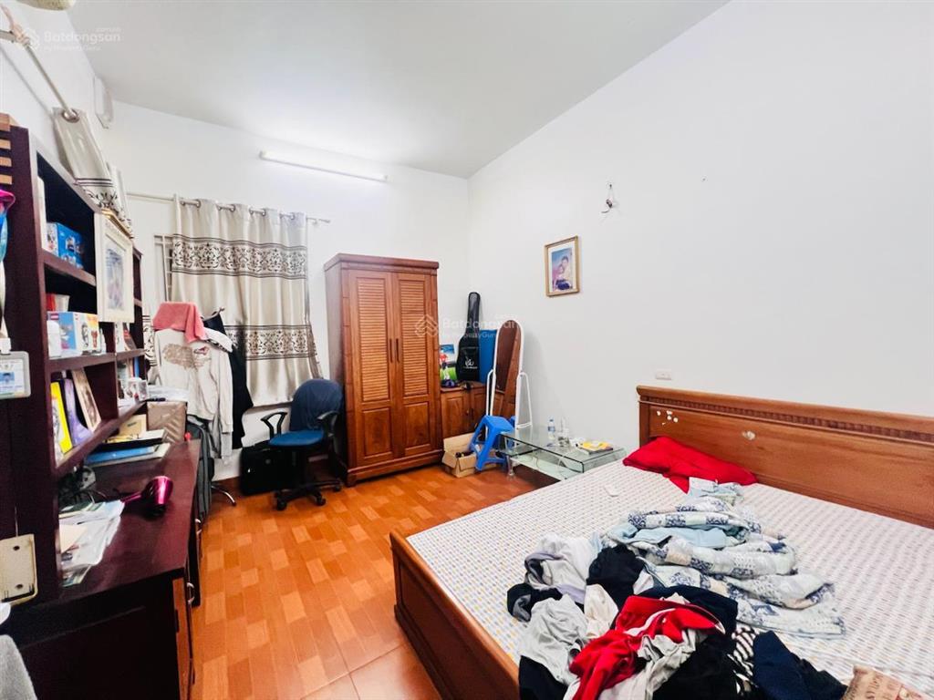 39m2 4 tầng + tum 9.7 tỷ ngõ trích sài hồ tây 80m ra làn đường oto vỉa hè mt 4m 90m ra hồ