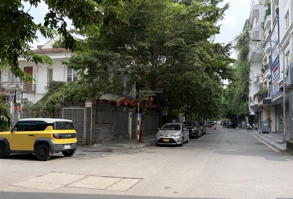 Võng thị hồ tây 6 tầng 14 tỷ 50m2 thang máy mt 4m 80m oto căn góc ko lỗi phong thuỷ