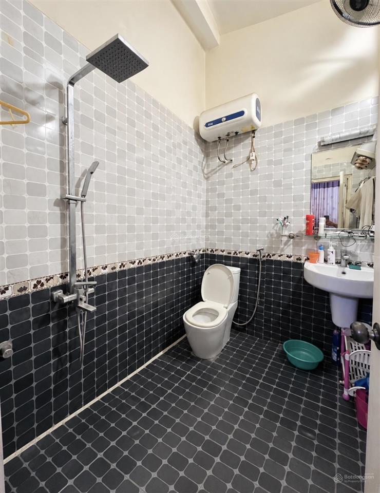Võng thị  75m2  oto qua cổng  5 tầng  15,3 tỷ  mt 5m  thang máy chờ  gần hồ  dân trí cao