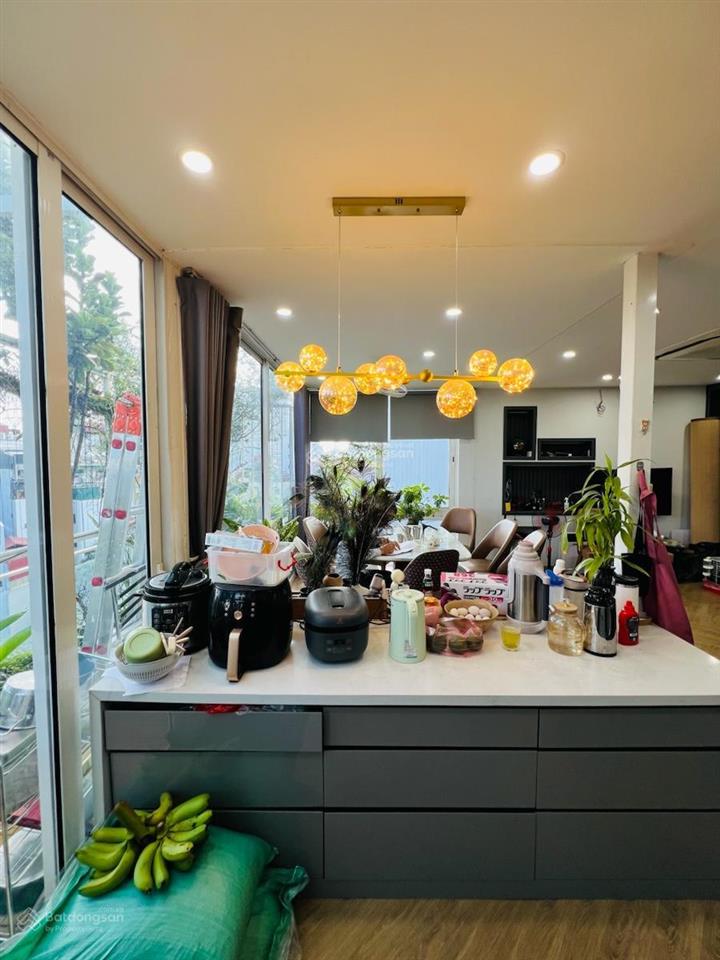 45m2 7 tầng 165 nguyễn khánh toàn toà nhà lô góc 15.1 tỷ văn phòng cả toà & kết hợp gia đình ở