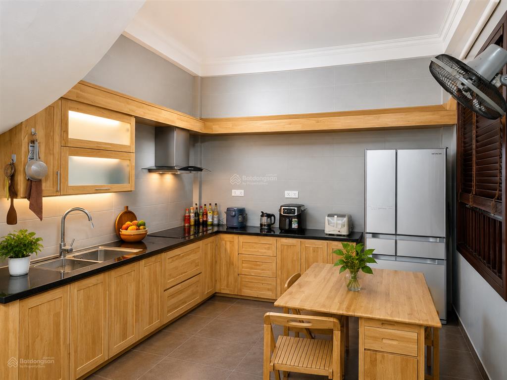 Bán gấp nhà riêng phố kim mã, 9,5 tỷ, 33m2, đẹp, nhiều tiện ích