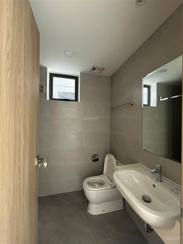 Chính chủ bán căn hộ 3pn, 3wc, 100m2 tại chung cư mt eastmark city, 4 tỷ 750tr , view đẹp