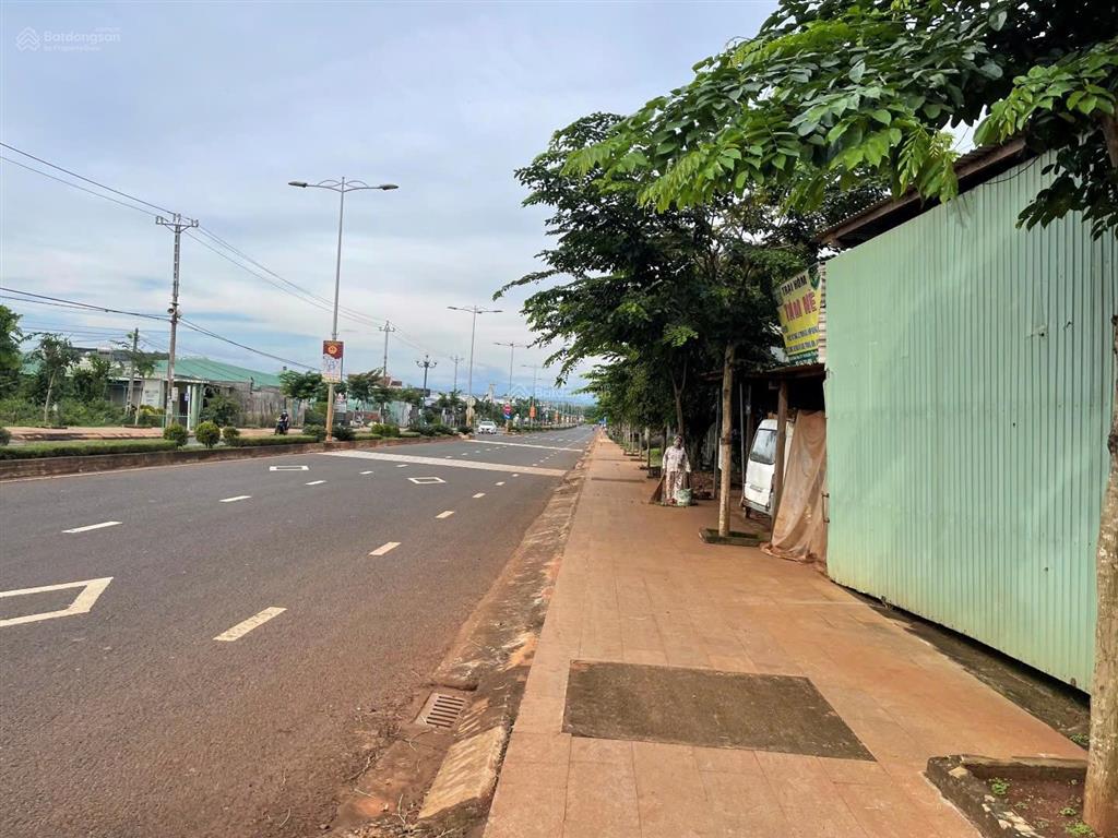 Bán đất mặt tiền ql14 chư pưh, gia lai giáp đường bê tông lớn  0911 572 ***