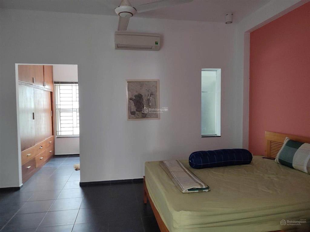 Bán nhà sát bên đh văn lang  đặng thùy trâm p13 bình thạnh, 4.5x20m, hầm 4 tầng. nhà gần công viên