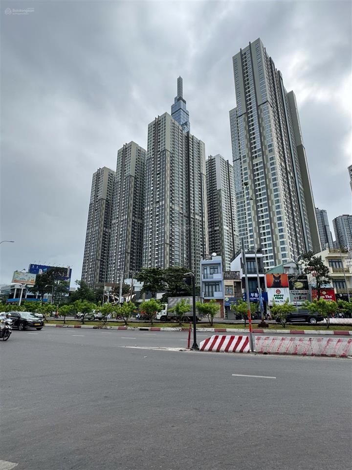 Bán nhà khu đồng bộ đối diện landmark 81nguyễn hữu cảnh p. 22 bình thạnh, 60m2, 5 tầng, sát quận 1