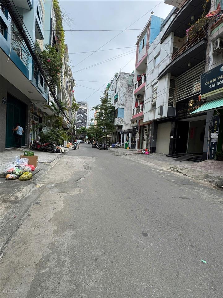 Bán nhà khu đồng bộ đối diện landmark 81nguyễn hữu cảnh p. 22 bình thạnh, 60m2, 5 tầng, sát quận 1