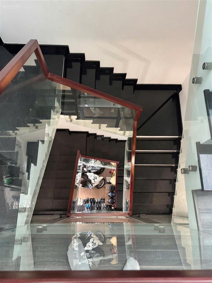 Bán nhà ngang khủng 7m view sông sài gònkdc bình lợi p.13 bình thạnh, cn 130m2, 4 tầng mới cứng
