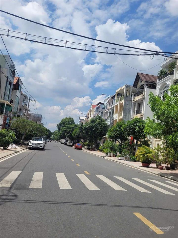 Bán nhà ngang khủng 7m view sông sài gònkdc bình lợi p.13 bình thạnh, cn 130m2, 4 tầng mới cứng