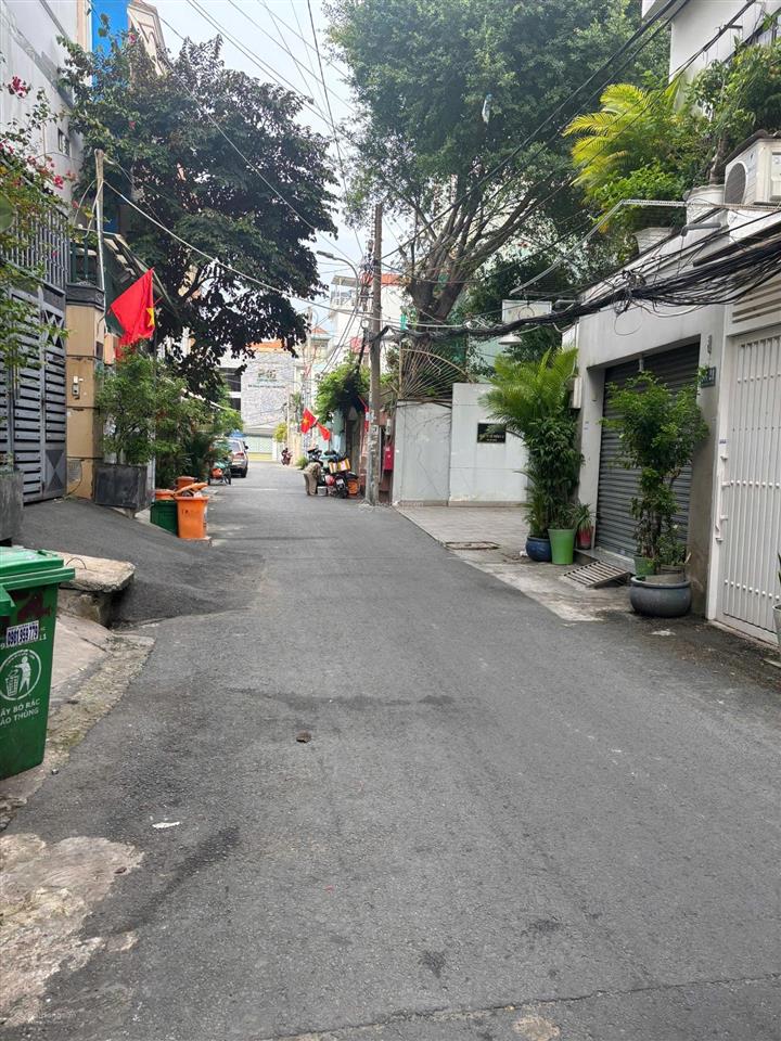 Bán nhà hẻm vip 6m trục nguyễn cửu vân, p17, bình thạnh, 4x18m, sát bên quận 1