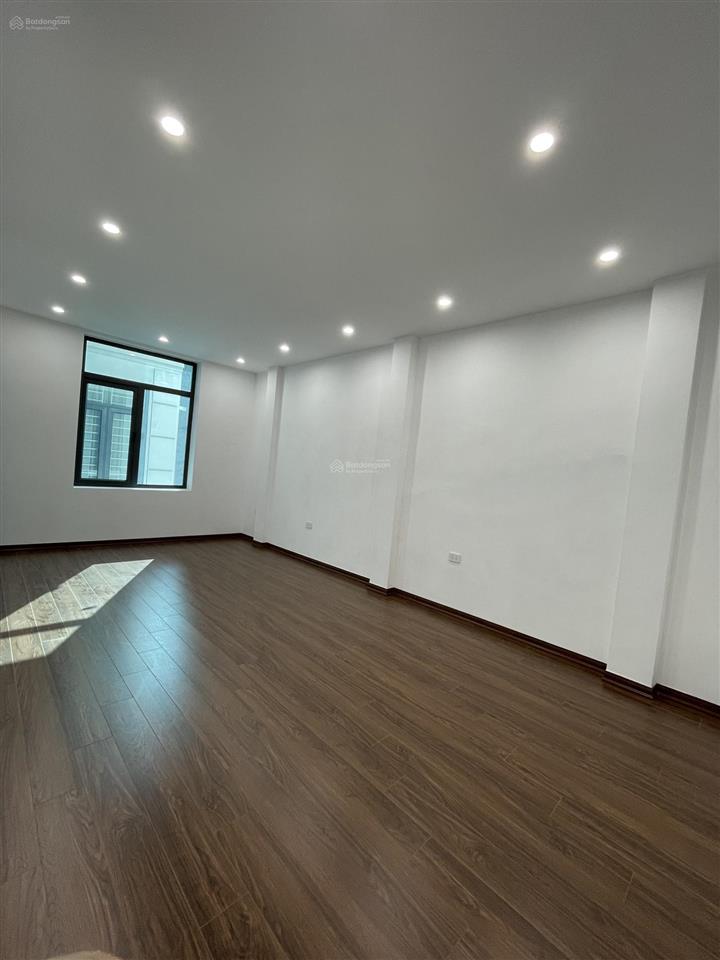 Siêu đẹp, ô tô, kinh doanh, sát phố, thang máy xịn xò, 7 ngủ rộng, sáng thoáng.
