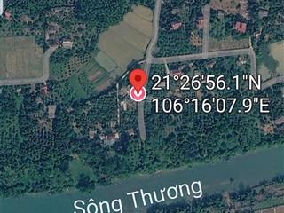 Khu đất rộng bên bờ sông thương. phù hợp làm khu nnghỉ dưỡng hoăc sân golf quá chất.