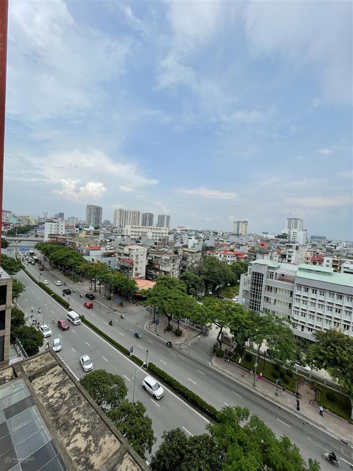 Căn hộ góc view mặt phố nguyễn văn cừ 3 phòng ngủ sổ đỏ lâu dài giá cực tốt