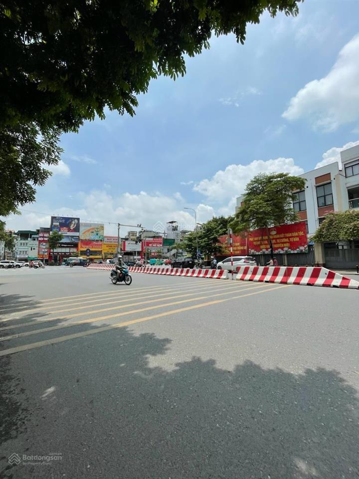 Bán tòa phạm ngọc thạch vô cùng đẹp, 3 mặt thoáng, dòng tiền ổn định