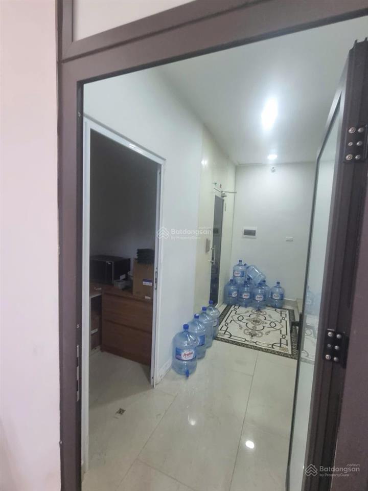 Mặt phố kinh doanh mặt tiền rộng trung tâm long biên phố vip chủ cần bán.