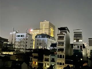 Bách  kinh  xây ... trung tâm 7 trường đại học lớn.