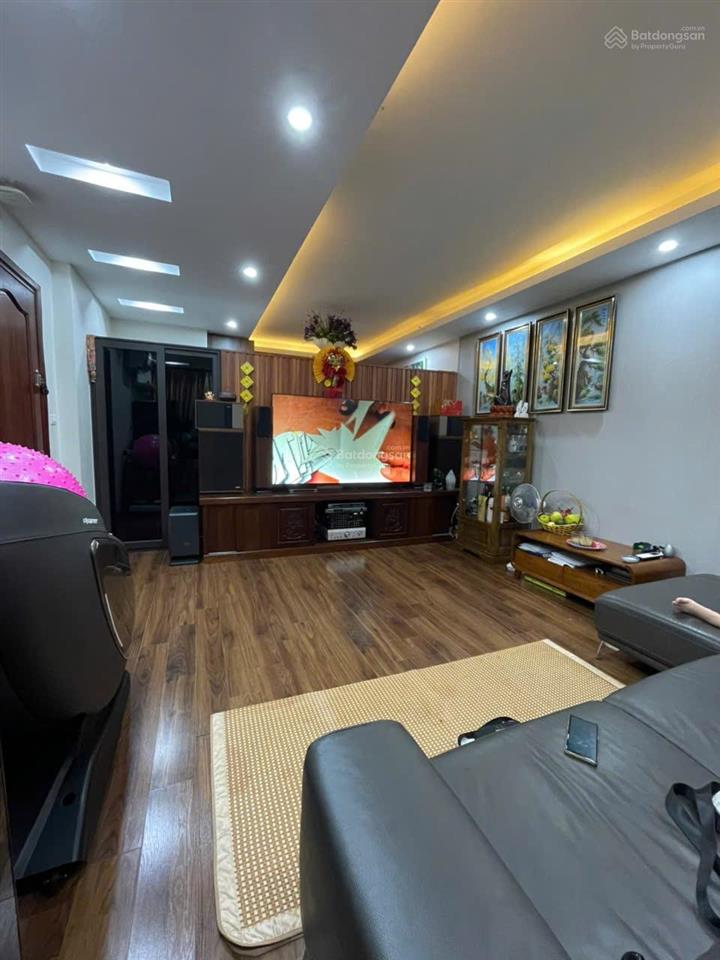 Bách  kinh  xây ... trung tâm 7 trường đại học lớn.