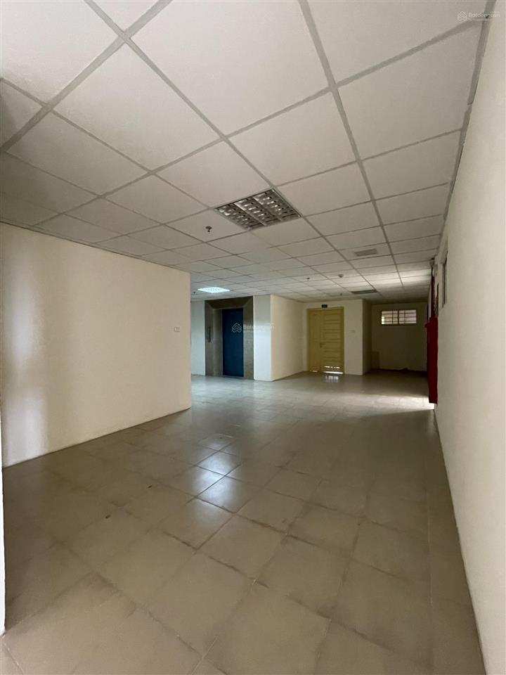 Tòa cc tân mai kéo dài, căn góc, 2 ban công, view hô và mặt đường vành đai 2.5 tuyệt đẹp