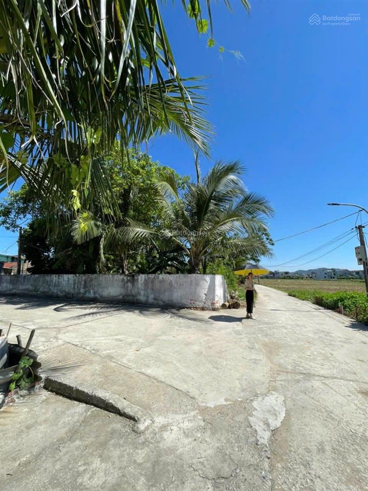 Chính chủ bán đất cách biển hải tiến 800m.