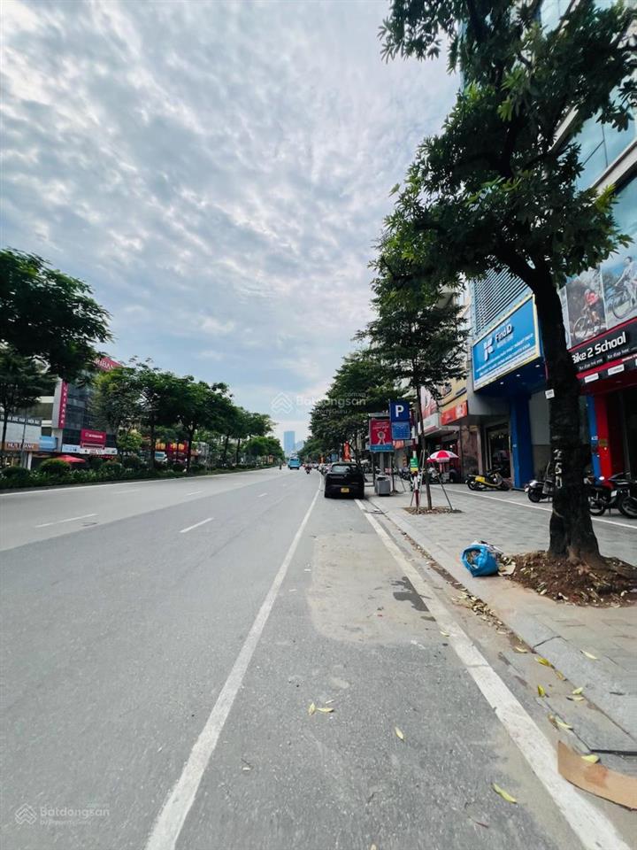 Xã đàn phố. mặt ngõ thông, kinh doanh, cách phố 30m. nhà đẹp ở luôn.