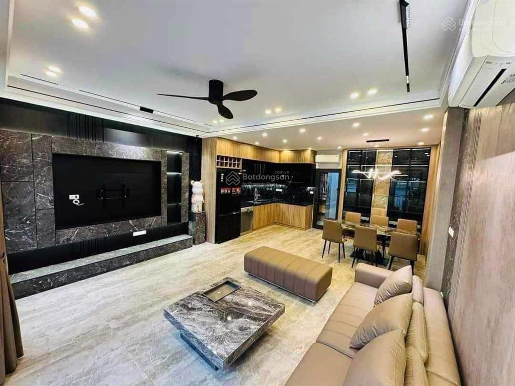 Vip! nhà mặt ngõ hồng tiến, 50m2, 7 tầng thang máy, ngõ thông, gara 2 ô tô. kd đỉnh. nhỉnh 19 tỷ