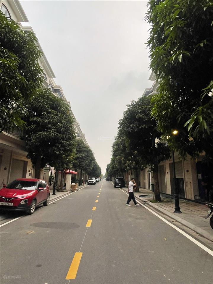 Hot! cắt lỗ sao biển 48m2 sẵn sổ gần công viên, cụm chung cư, nhà để xe nổi