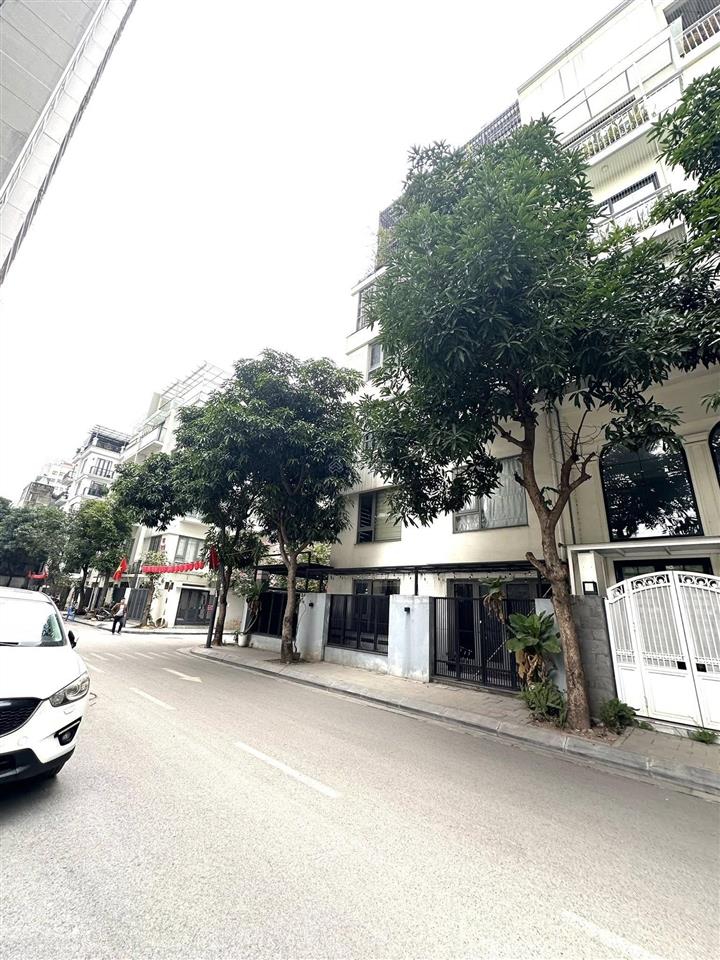 Lô góc 3 mặt tiền, biệt thự liền kề 82 nguyễn tuân  thanh xuân, dt 110m2 5 tầng, giá 6x tỷ