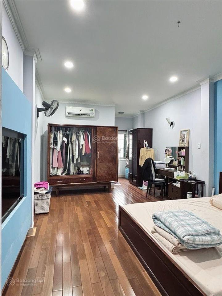 Hxh  sát mặt tiền  ngay ngã 4 phú nhuận  hoàng văn thụ  nhà 4 tầng  80m2  chỉ 11.11 tỷ tl
