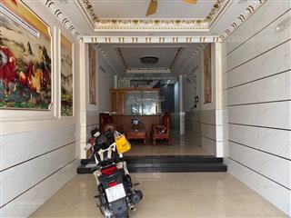 Mặt tiền  gần lê văn quới  đường 6m  hoàn công đủ,ko lộ giới,quy hoạch