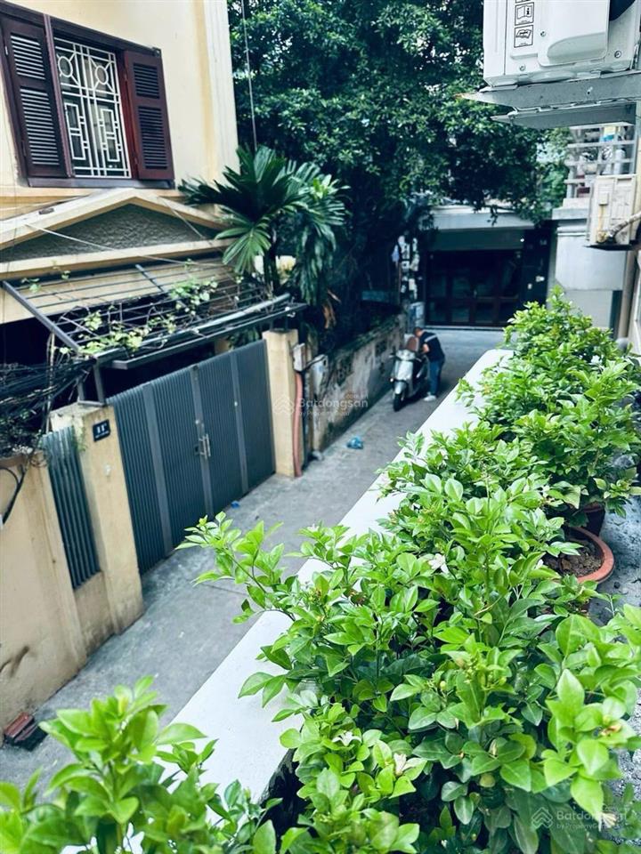 Liễu giai, ba đình phân lô 2 mặt ngõ oto trước sau, diện tích 56m nhà 5 tầng ô chờ tm, giá 29.6 tỷ