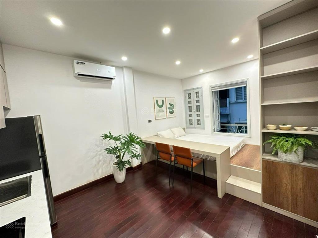 Liễu giai, ba đình phân lô 2 mặt ngõ oto trước sau, diện tích 56m nhà 5 tầng ô chờ tm, giá 29.6 tỷ