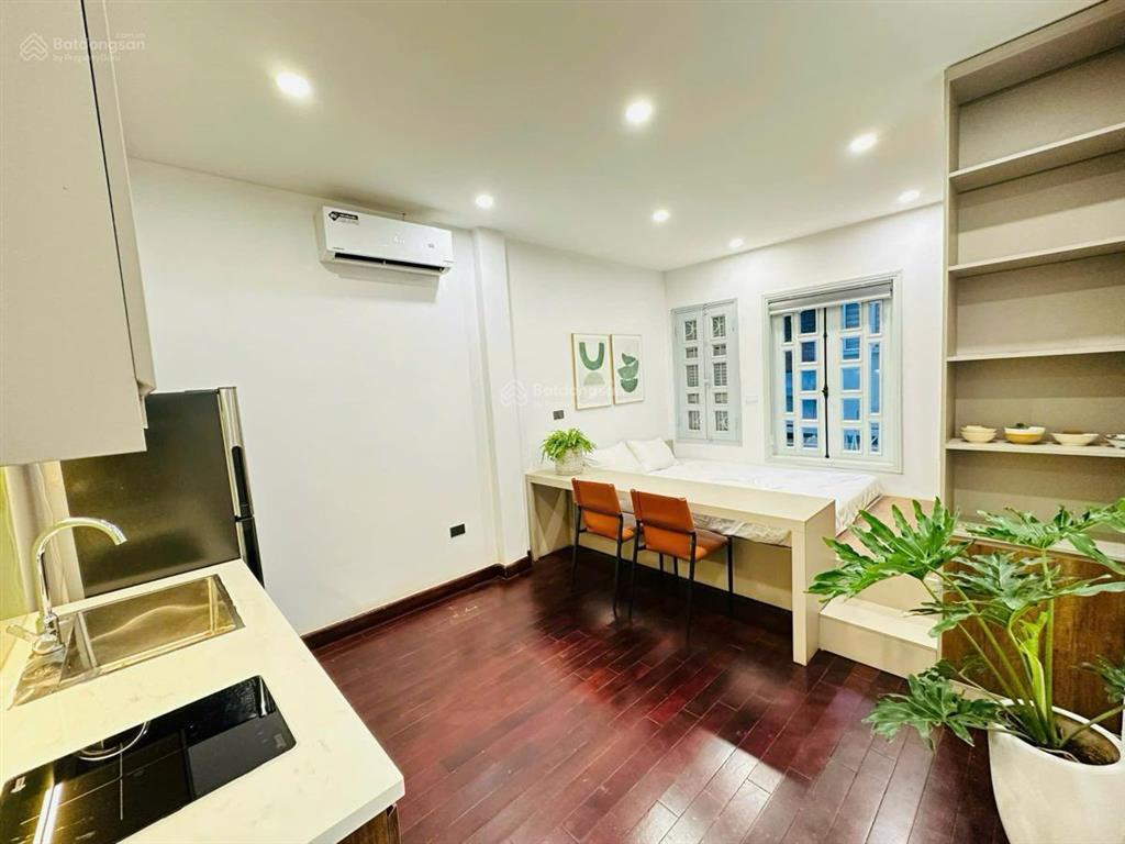 Liễu giai, ba đình phân lô 2 mặt ngõ oto trước sau, diện tích 56m nhà 5 tầng ô chờ tm, giá 29.6 tỷ