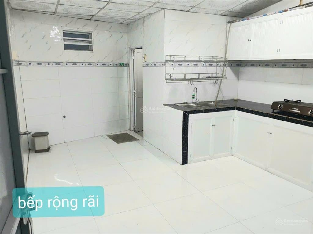 Chỉ 1,5 tỷ sở hữu nhà riêng 43m có sân xe hơi, shr tại đông hòa!