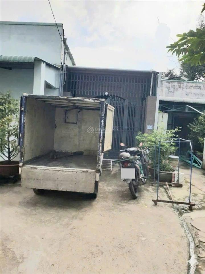 Chỉ 1,5 tỷ sở hữu nhà riêng 43m có sân xe hơi, shr tại đông hòa!