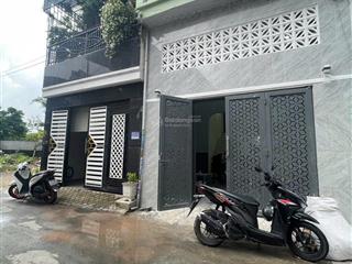 Nhà sát chợ dĩ an giá 4,1 tỷ, shr, rất đẹp cho thuê 810 triệu