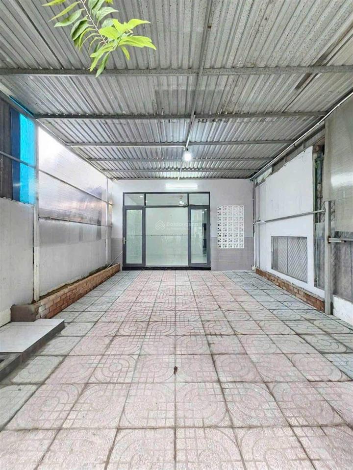 Nhà cấp 4 hơn 100m2 giá 3,5 tỷ, đông tân  dĩ an