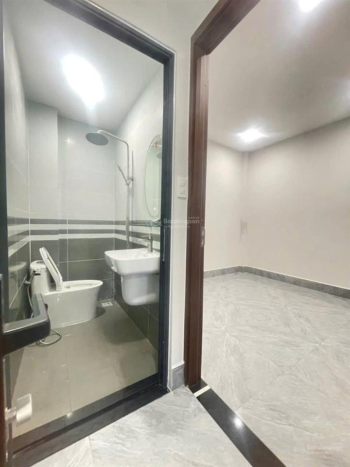 2,9 tỷ 45,5m2 nhà cấp 4, gác lửng, shr