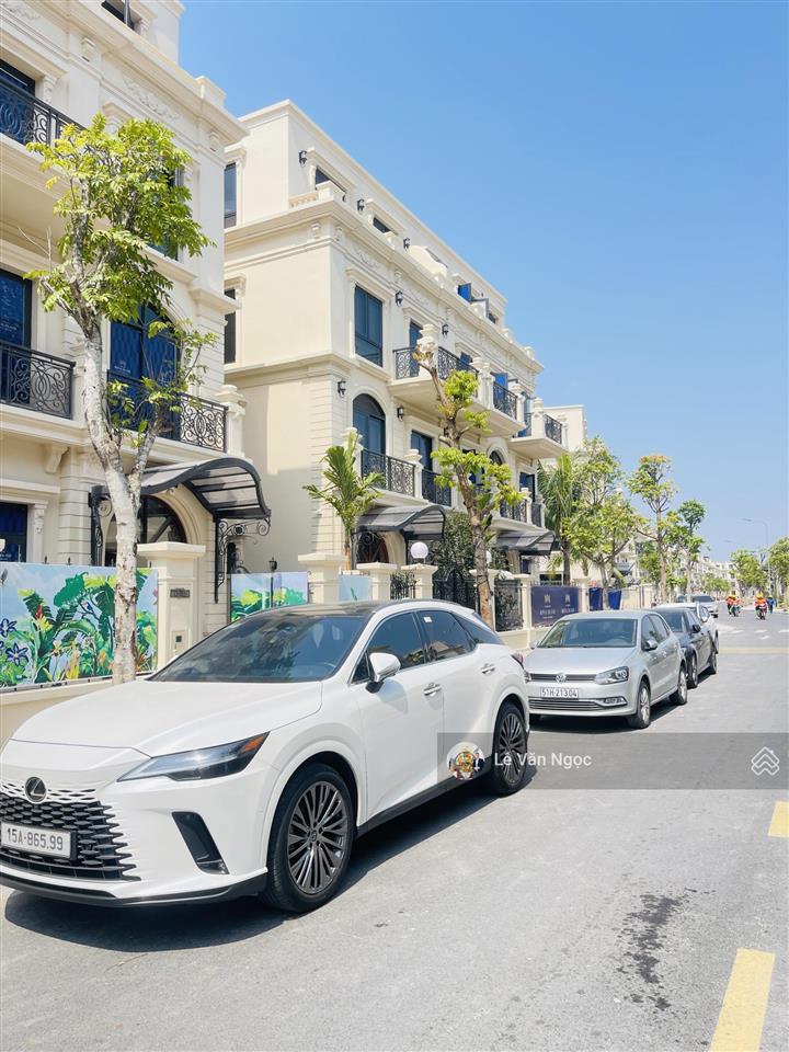 Biệt thự 180m2 đảo vua giá tốt 14,6 tỷ rẻ nhât từ khi mở bán dự án vinhomes vũ yên  0769 186 ***