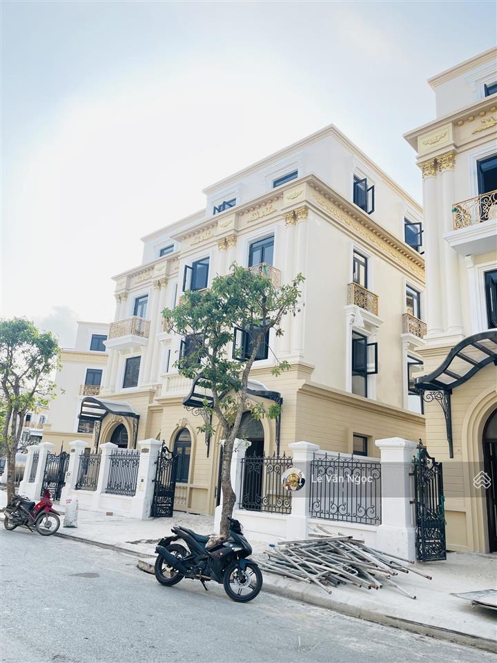 Biệt thự hoàng gia 188m2 giá 14,5 tỷ vị trí đẹp giá tốt nhất thị trường  0769 186 ***