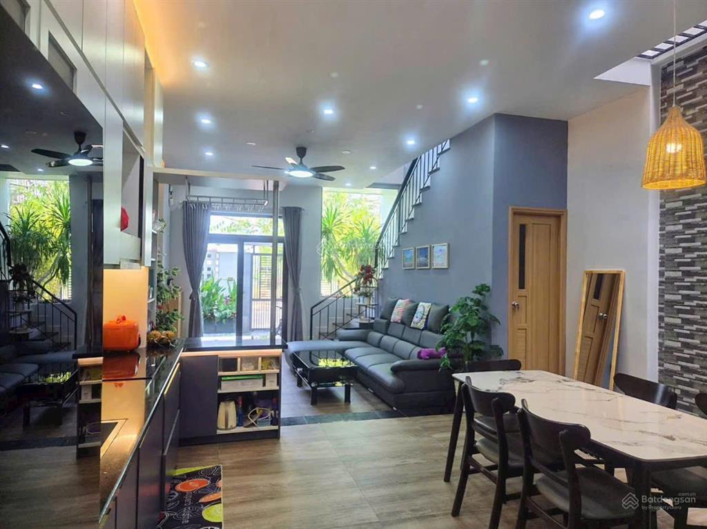 Nhà đẹp gần biển gần kdl ngũ hành sơn | 100m² chỉ 7,9 tỷ tl