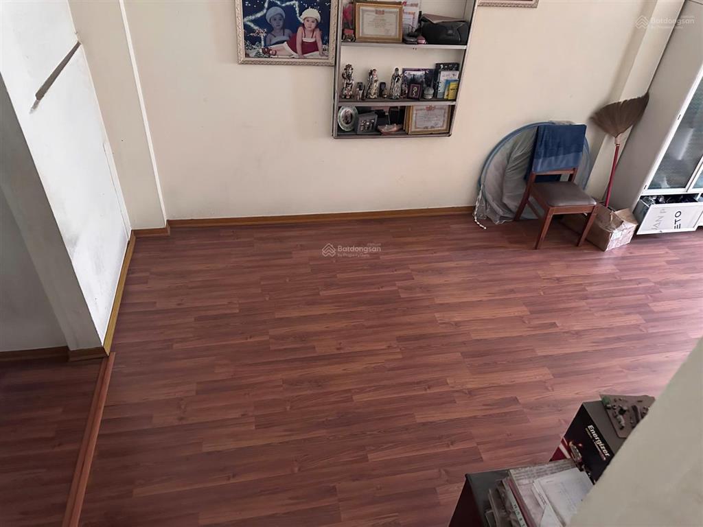 Bán nhà phố 58m² tại hùng vương, 12,2 tỷ, 3pn, 3wc, khu kinh doanh sầm uất.