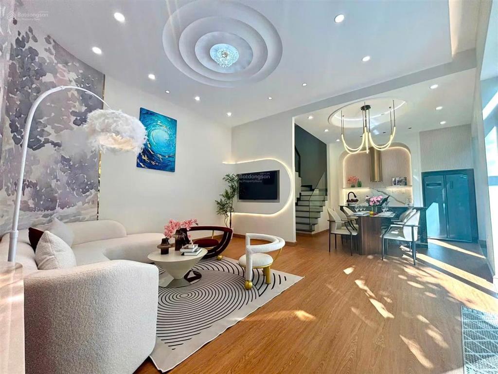 Chỉ 5,95 tỷ nhà 3 tầng xuân đán 2, thanh khê gần biển  ngang khủng