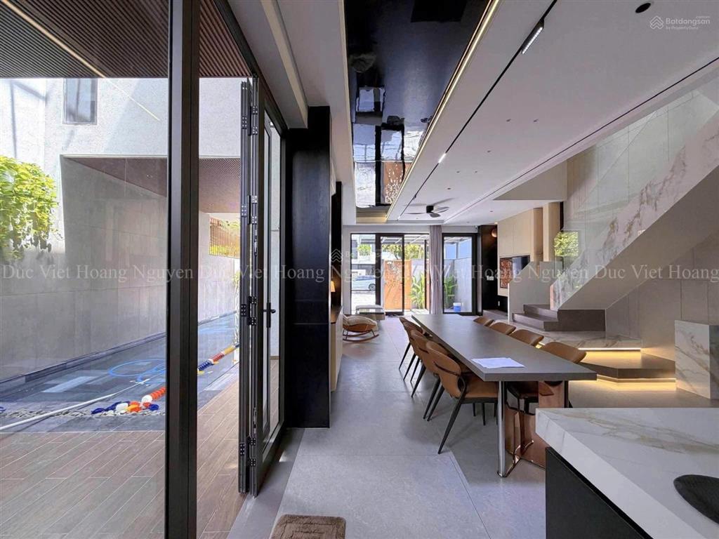 Villa dòng tiền 1,3 tỷ/năm sát sông hàn, sơn trà