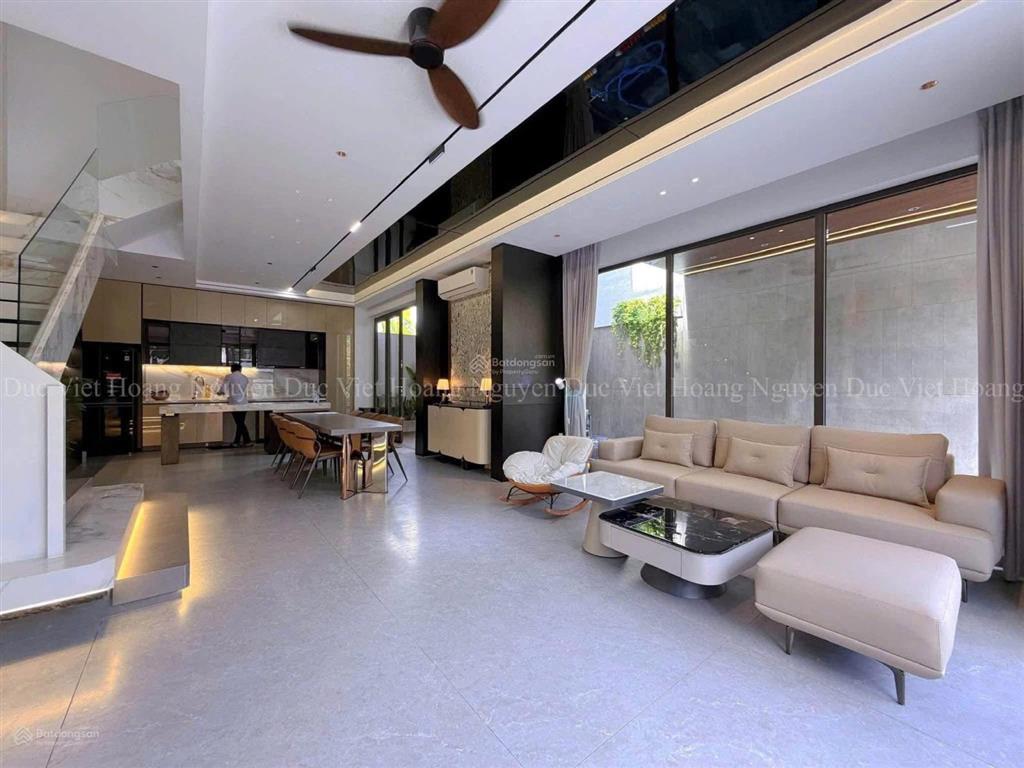 Villa dòng tiền 1,3 tỷ/năm sát sông hàn, sơn trà