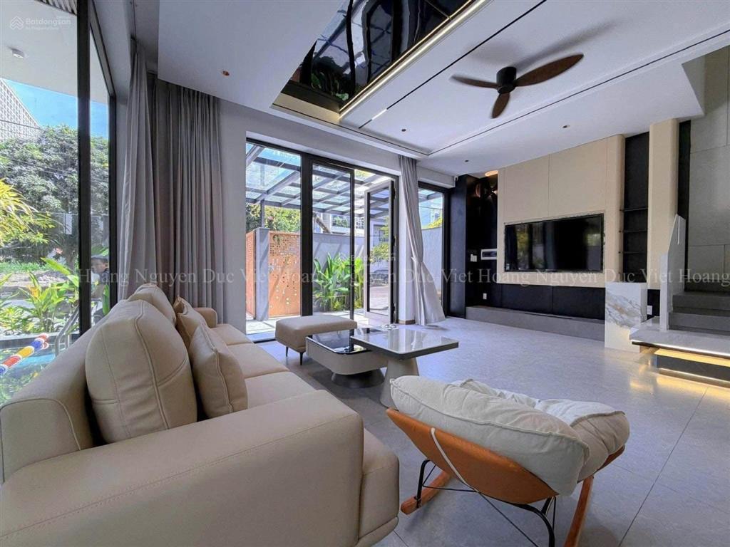 Villa dòng tiền 1,3 tỷ/năm sát sông hàn, sơn trà