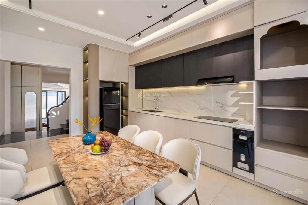 Bán nhà mặt phố tại nguyễn xuân nhĩ, 12 tỷ, khu cán bộ cao cấp gần các trường đại học, chợ.