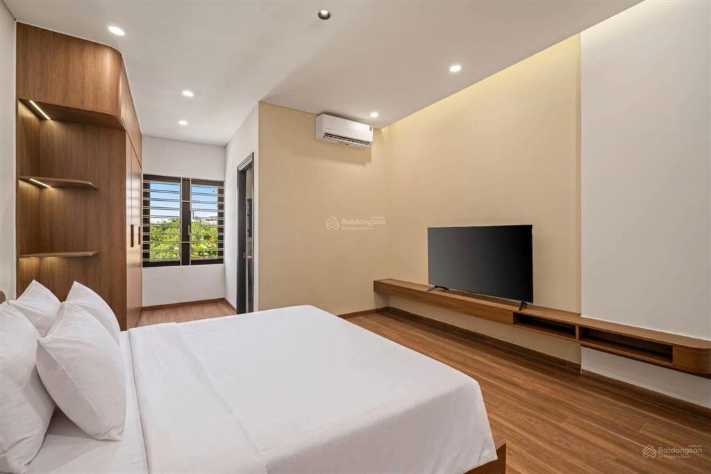 Bán nhà mặt phố tại nguyễn xuân nhĩ, 12 tỷ, khu cán bộ cao cấp gần các trường đại học, chợ.