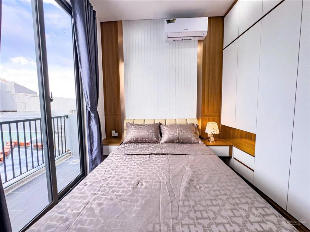 Bán nhà mới 100% 3 tầng sát cầu rồng  thoáng mát, sầm uất gần sân bay trung tâm đà nẵng