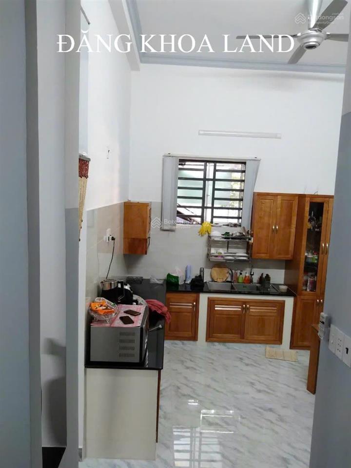 Cần bán gấp nhà mặt tiền đường số gần ngã 4 thủ đức. ngang hơn 6m. giá 12 tỷ.