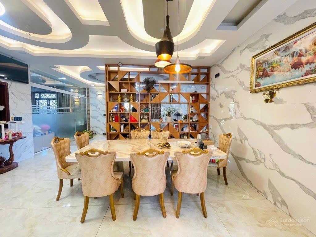 Bán biệt thự vip mặt tiền 18m 5 tầng 450m kinh doanh đỉnh cao phạm văn đồng thủ đức