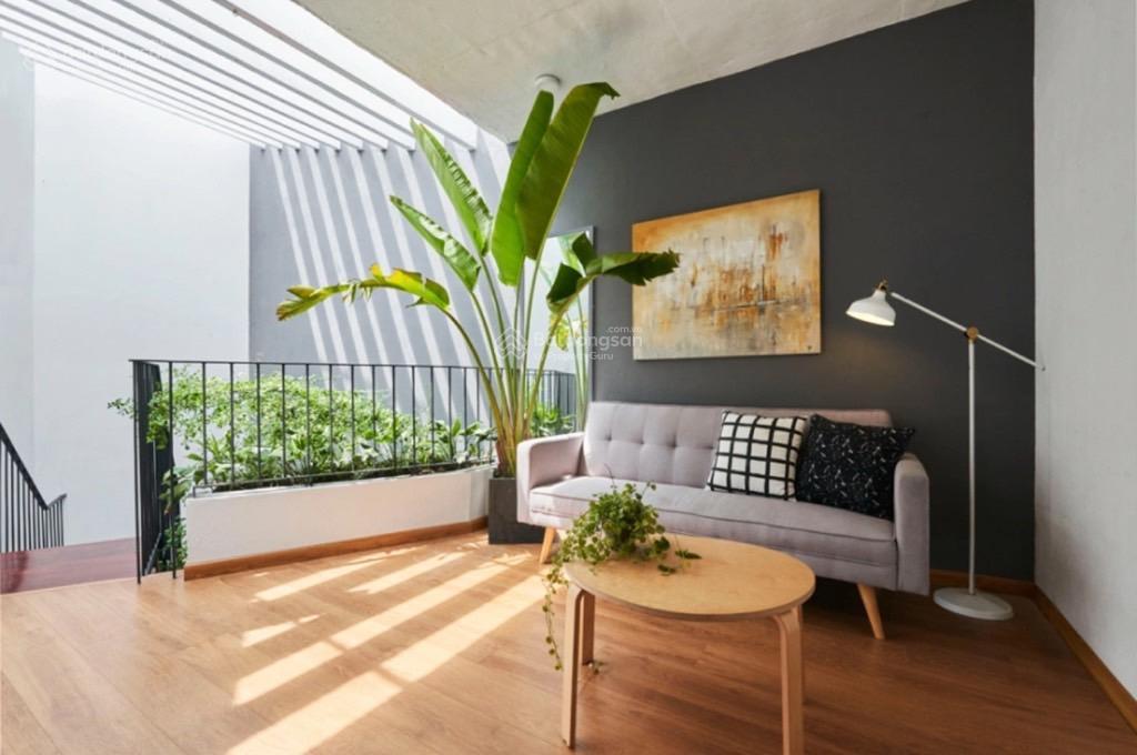 Biệt thự nghỉ dưỡng 2 tầng 200m2 có hồ nước, sân vườn, 6phòng ngủ lê văn việt đình phong phú quận 9